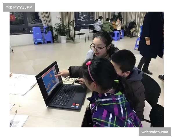 赫塔费社区启动足球课堂 贫困儿童获免费培训机会